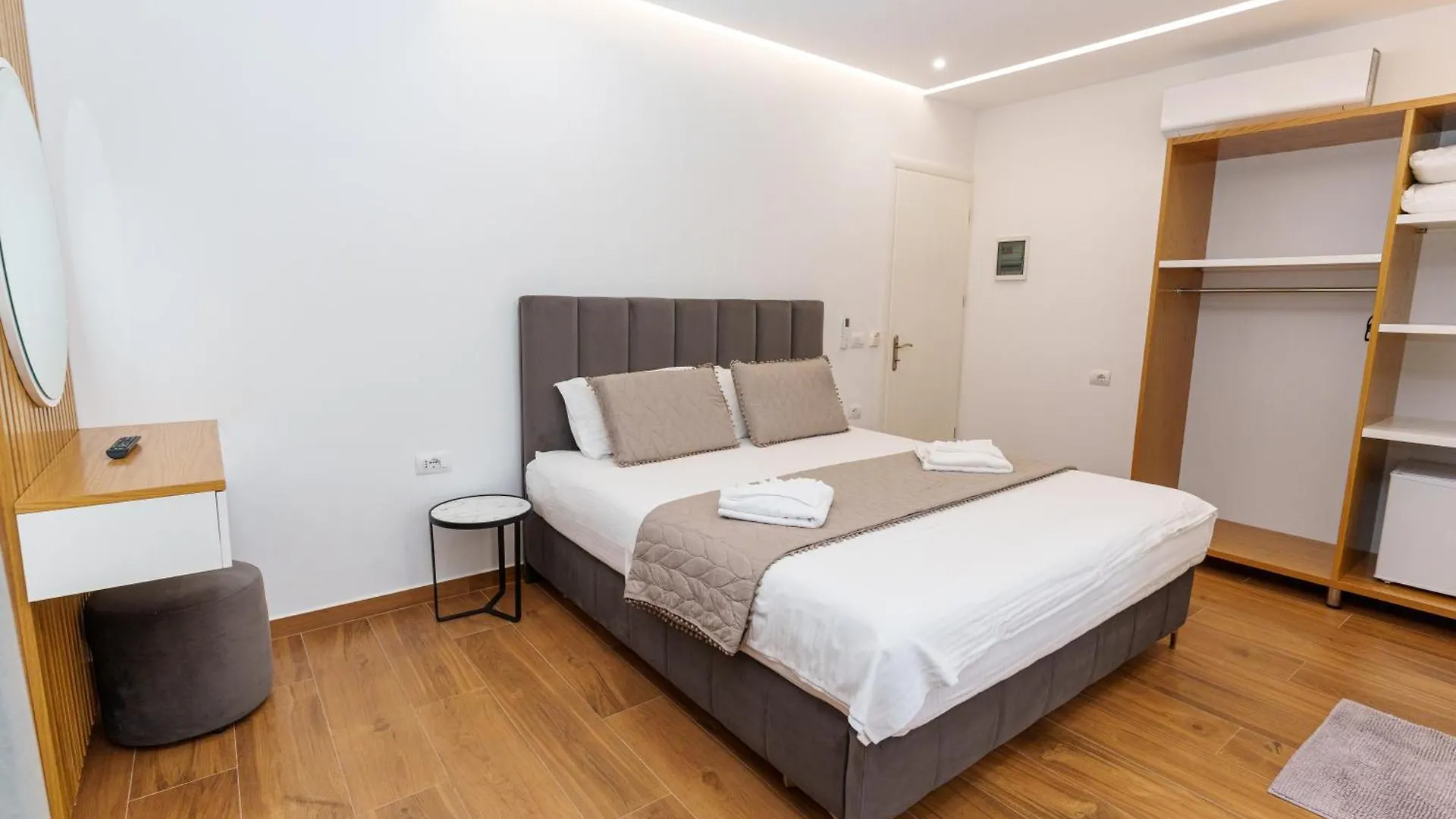 Aparthotel Sea La Vie By Hotel Anna Ksamil Albania