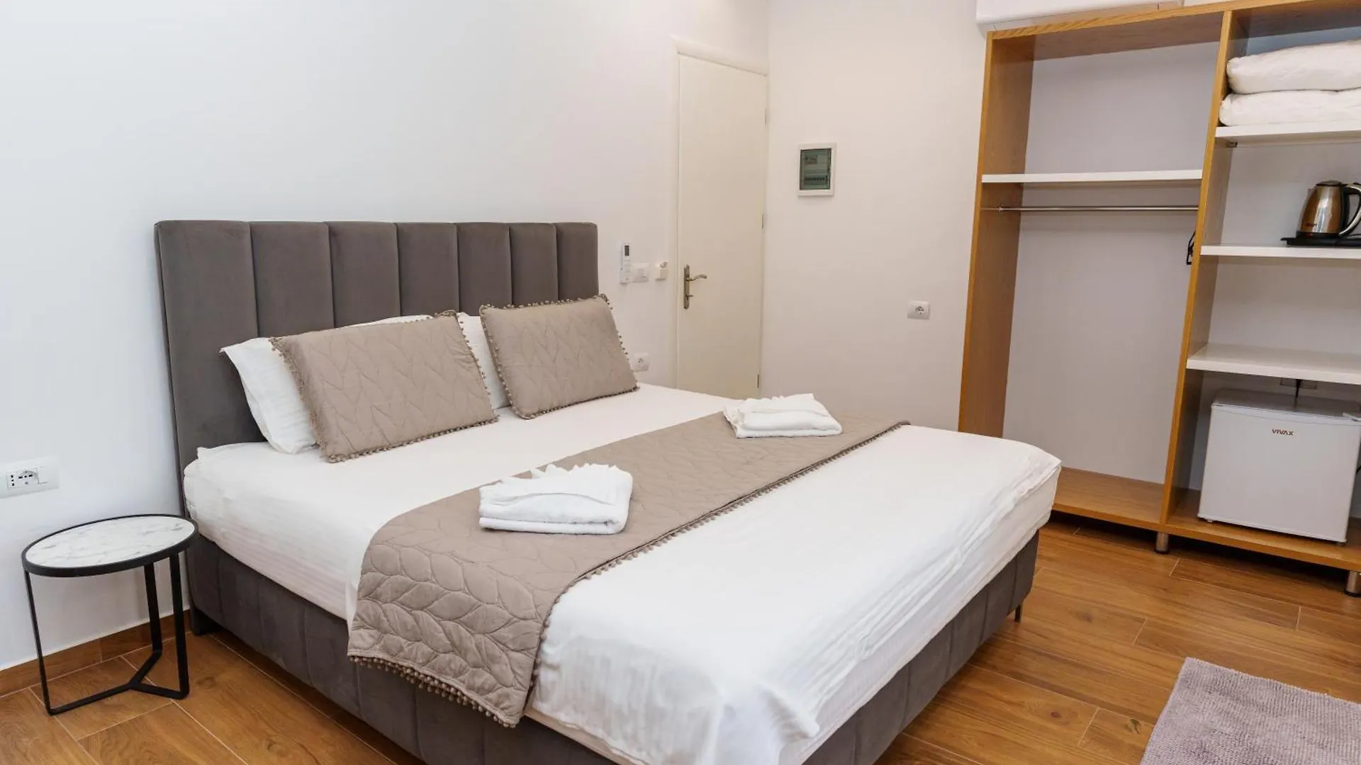 Sea La Vie By Hotel Anna Ksamil 0*,  Albania