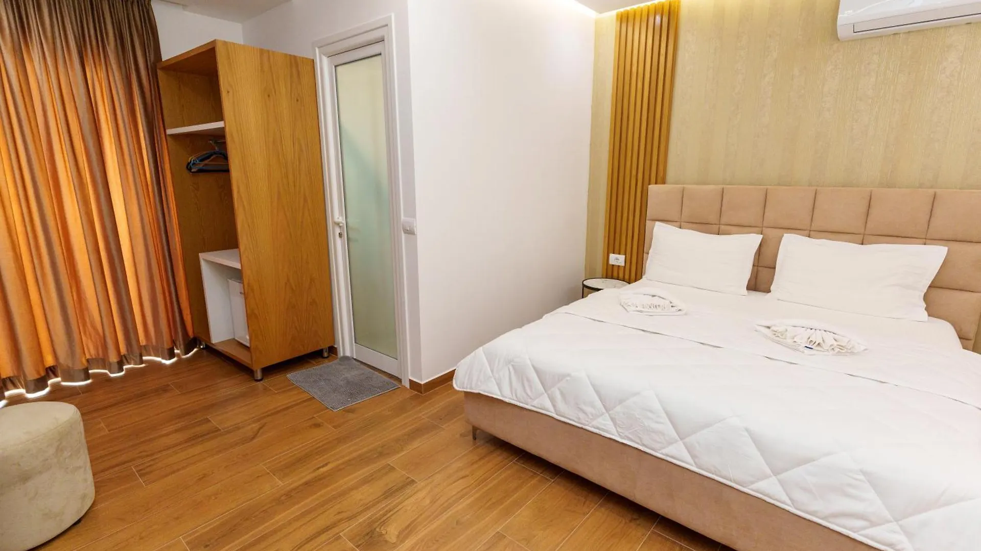 Hotel apartamentowy Sea La Vie By Hotel Anna Ksamil