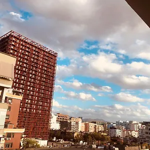 https://laureta-cako-apartment.hotels-in-tirana.com
